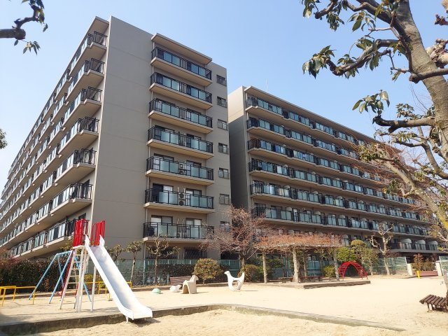 サンハイツ逆瀬川A棟