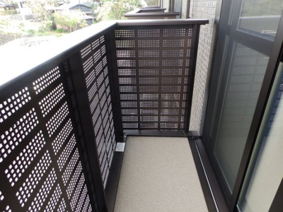 【バルコニー】 | アイネヴェルト仁保津