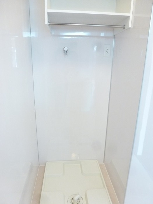 エレンシア　Ａのその他|洗濯機置き場