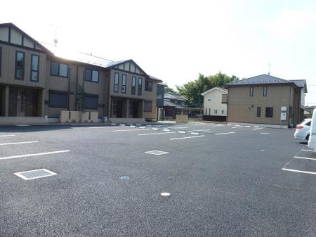 エレンシア　Ａの駐車場