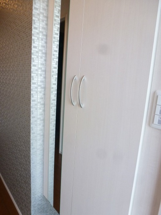 エレンシア　Ａの玄関