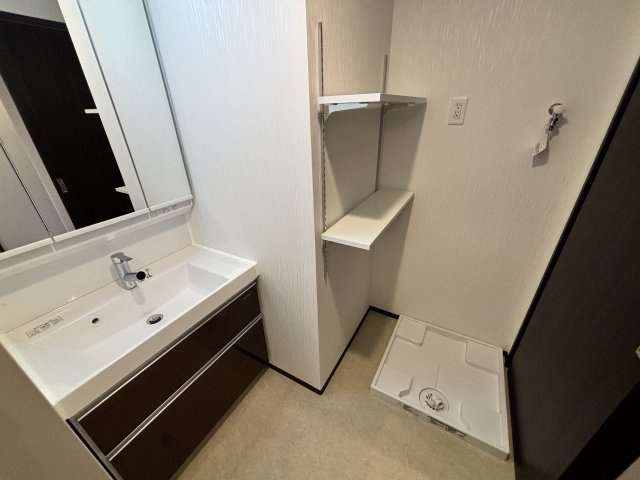 プレジオ西中島ASIANの独立洗面台