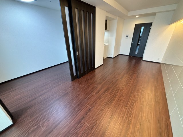 プレジオ西中島ASIANの居間・リビング