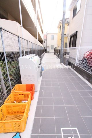クレイノファウンデーション美好のエントランス