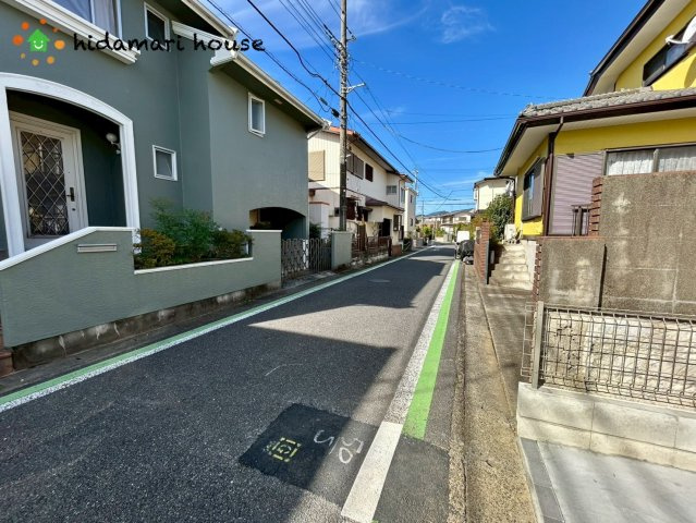 西区プラザ　新築戸建　ハートフルAの前面道路含む現地写真