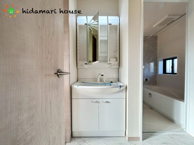 北区吉野町2丁目217番　新築戸建　ハートフルDの独立洗面台