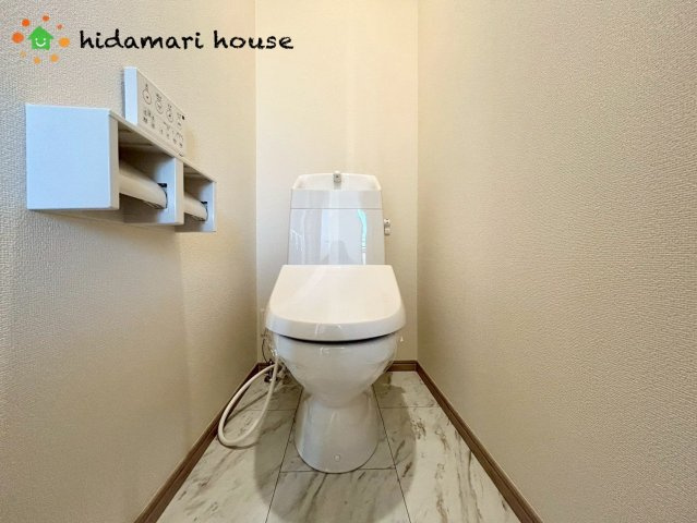 北区吉野町2丁目217番　新築戸建　ハートフルDのトイレ