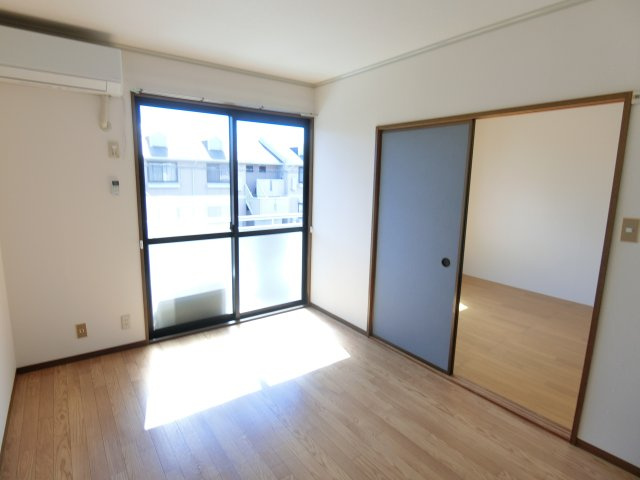 セジュールK&T Ⅳの洋室