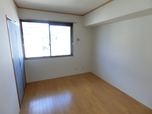 セジュールK&T Ⅳの洋室