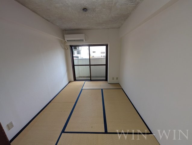 ハイシティ南松山の和室