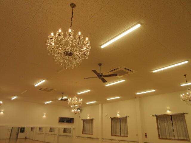 中久喜貸店舗のロビー