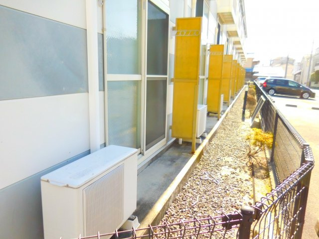 レオパレスコンフォート上本町のバルコニー