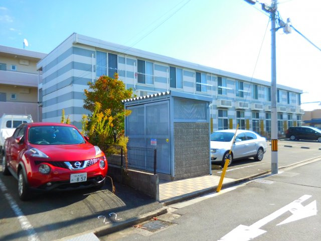 レオパレスコンフォート上本町の外観