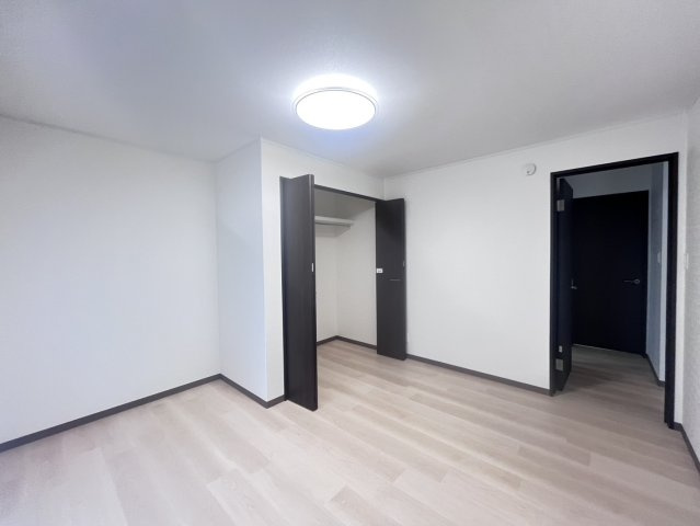 神戸市西区竜が岡5丁目　中古戸建の内装|【ホームページに現地動画掲載中】●年中無休：当日予約可●南向きで陽当たり良好です。