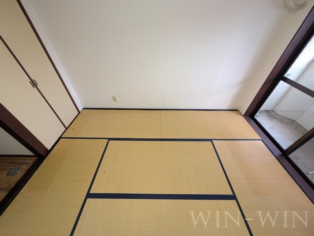 ハイシティ南松山の和室