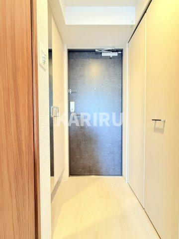 エスリード難波AGREAの駐車場