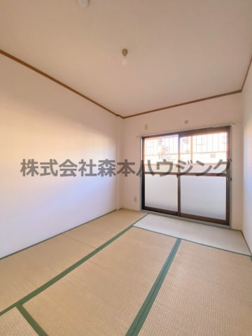 【和室】 | 　大塚ハイツ | ※同タイプ別室の写真となります。
　イメージとしてご覧ください。
　設備内容など相違がある場合あくまで現状優先となります。