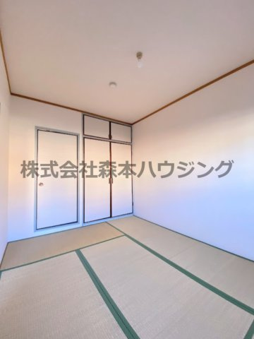 【和室】 | 　大塚ハイツ | ※同タイプ別室の写真となります。
　イメージとしてご覧ください。
　設備内容など相違がある場合あくまで現状優先となります。