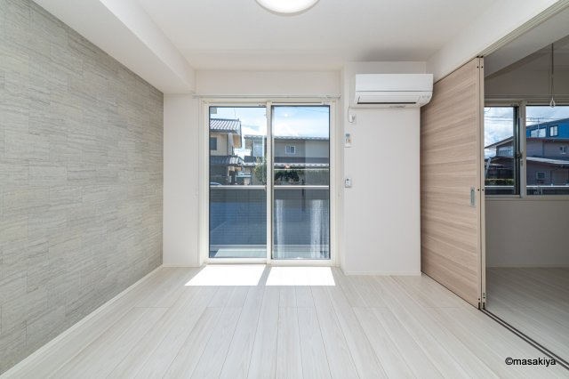 ヘシレ中御所の居間・リビング|写真は同じ建築会社の近い間取りのものです。参考にご覧ください。