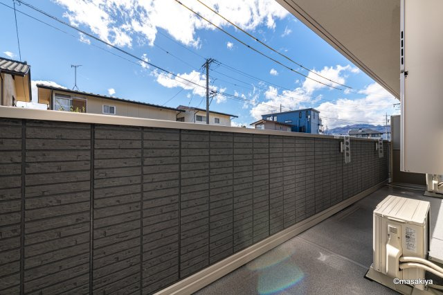 ヘシレ中御所のバルコニー|写真は同じ建築会社の近い間取りのものです。参考にご覧ください。