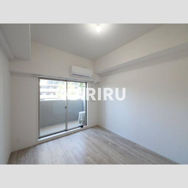 エスリード難波AGREAの寝室