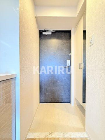 エスリード難波AGREAの駐車場