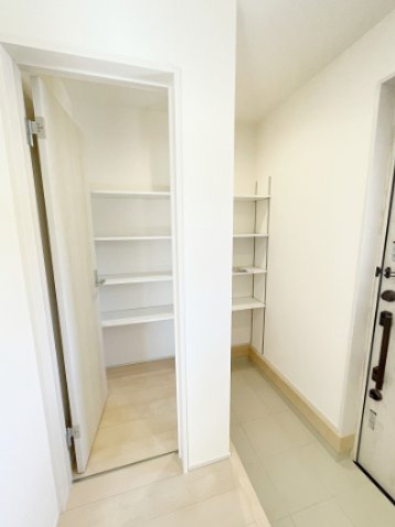 新築戸建・建売　桐生第25相生町　Livele Garden　全2棟の玄関