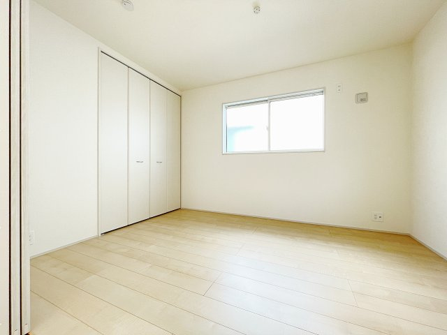 新築戸建・建売　桐生第25相生町　Livele Garden　全2棟の洋室