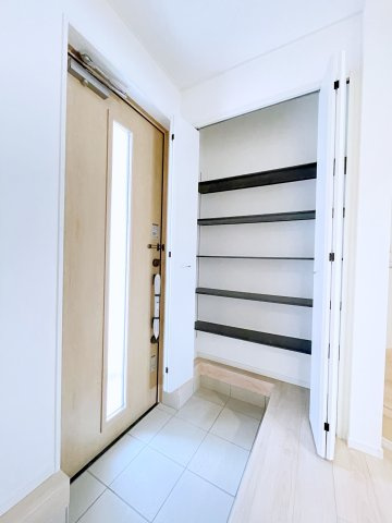 新築戸建・建売　大泉町吉田第12　CRADLE GARDEN　全4棟の独立洗面台|同社施工例