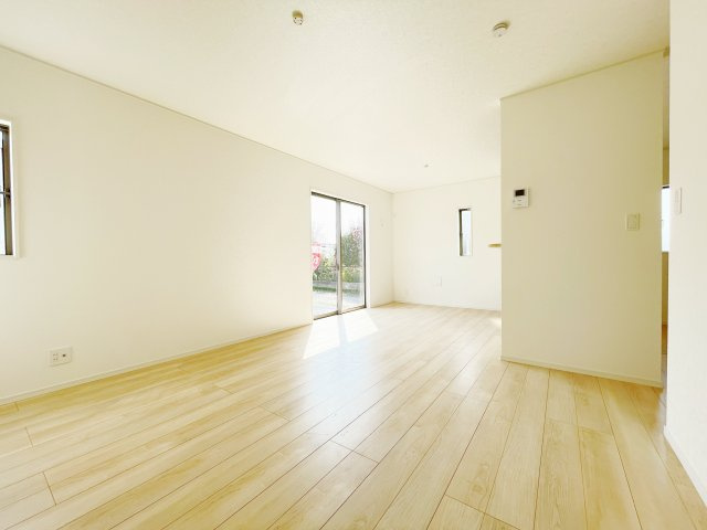 新築戸建・建売　佐野市高萩町第6　Cradle Garden　全4棟の居間・リビング