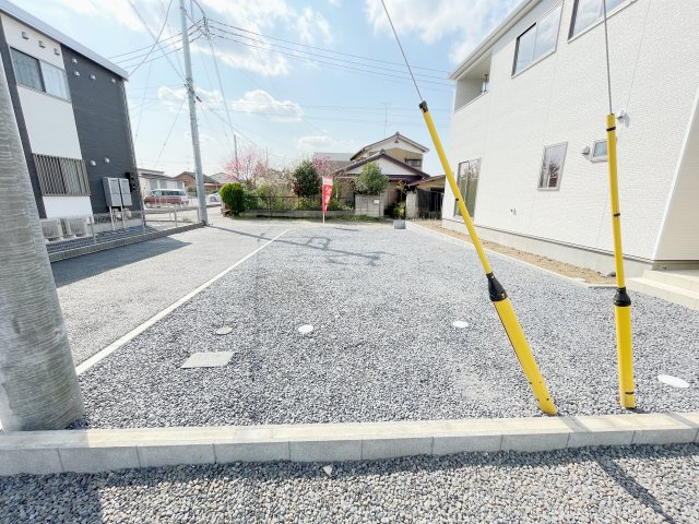 新築戸建・建売　佐野市高萩町第6　Cradle Garden　全4棟の駐車場