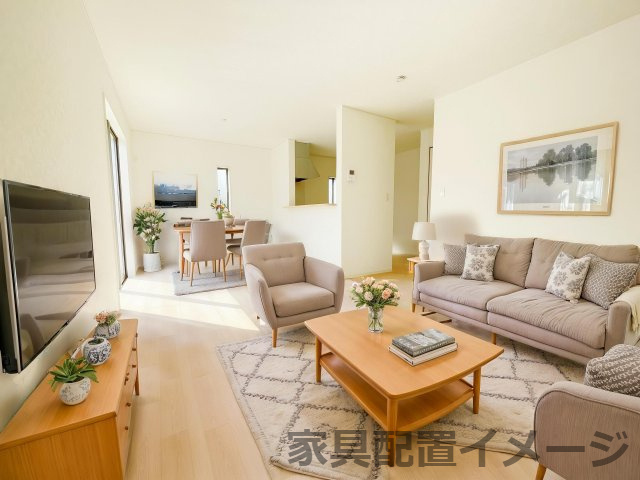新築戸建・建売　佐野市高萩町第6　Cradle Garden　全4棟の居間・リビング|【家具配置例】※実際に家具はついてきません。