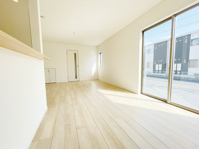 新築戸建・建売　佐野市高萩町第6　Cradle Garden　全4棟の居間・リビング