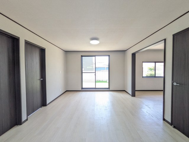 南ヶ丘戸建の居間・リビング