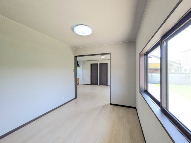 南ヶ丘戸建の洋室