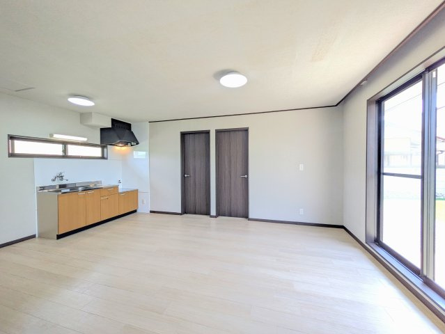 南ヶ丘戸建の居間・リビング