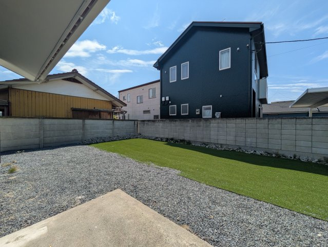 南ヶ丘戸建の庭