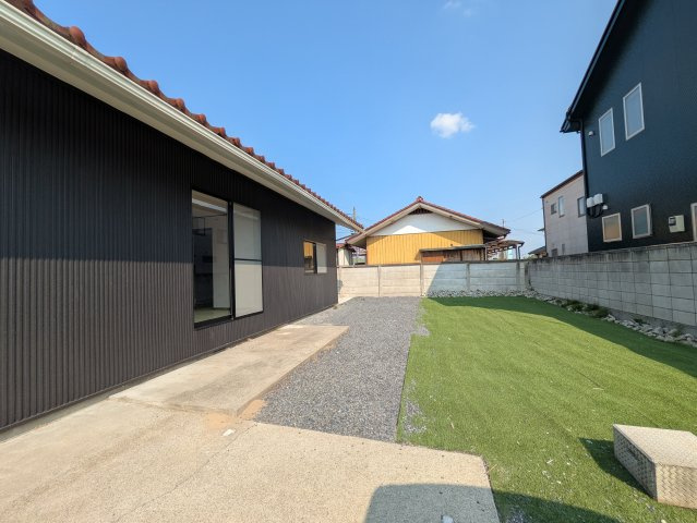 南ヶ丘戸建の庭