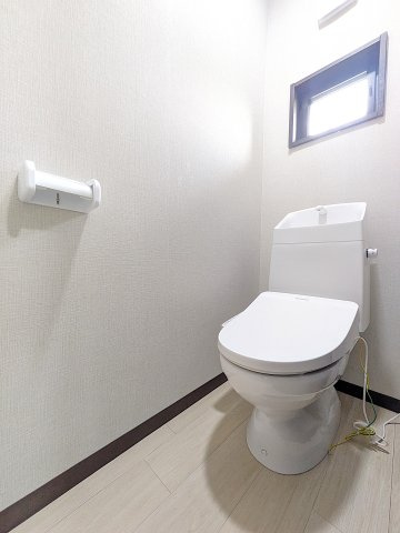 南ヶ丘戸建のトイレ