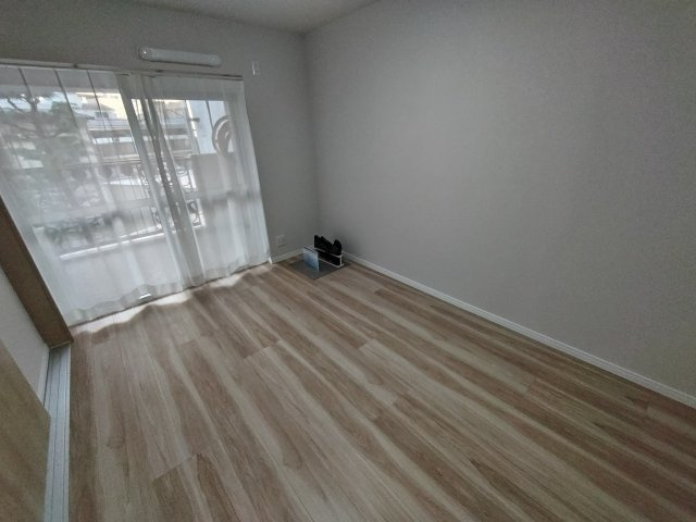 【洋室】クレール川口 