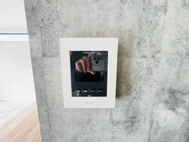 市川市宮久保４丁目新築戸建【宮久保小学校：9分】のセキュリティ|来客時も安心のTVモニター付きインターフォン