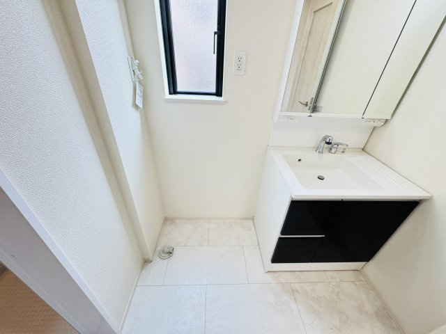 市川市宮久保４丁目新築戸建【宮久保小学校：9分】のランドリースペース|洗濯機置き場