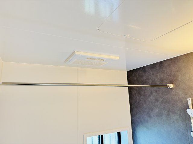 市川市宮久保４丁目新築戸建【宮久保小学校：9分】の冷暖房・空調設備|雨の日も安心の浴室乾燥機つき