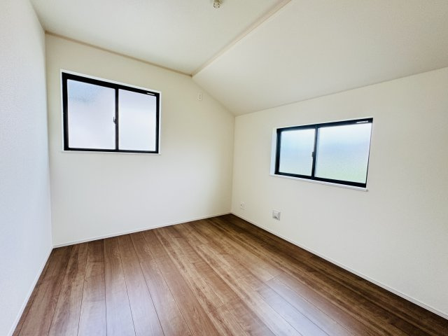 市川市宮久保４丁目新築戸建【宮久保小学校：9分】の洋室|5.25帖洋室