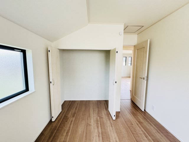 市川市宮久保４丁目新築戸建【宮久保小学校：9分】の収納|5.25帖洋室収納