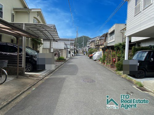 大宮西野山町 新築戸建の前面道路含む現地写真