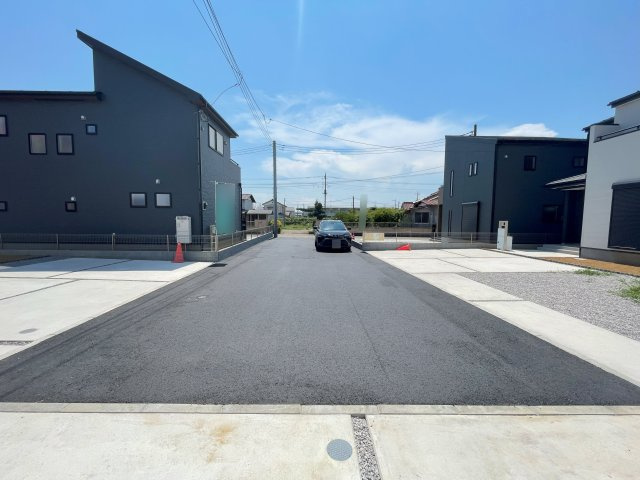 新築戸建・新築建売　行田長野3丁目　Livele Garden　全5棟の前面道路含む現地写真