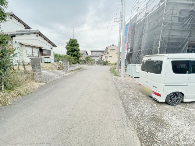 新築戸建・建売　深谷市武蔵野第1　Cradle Garden　全2棟の前面道路含む現地写真
