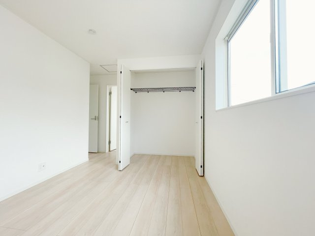 新築戸建・建売　上里町勅使河原第17　Cradle Garden　全7棟の洋室