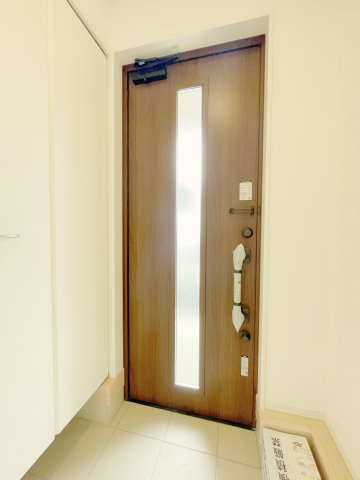 新築戸建・建売　上里町勅使河原第17　Cradle Garden　全7棟の玄関